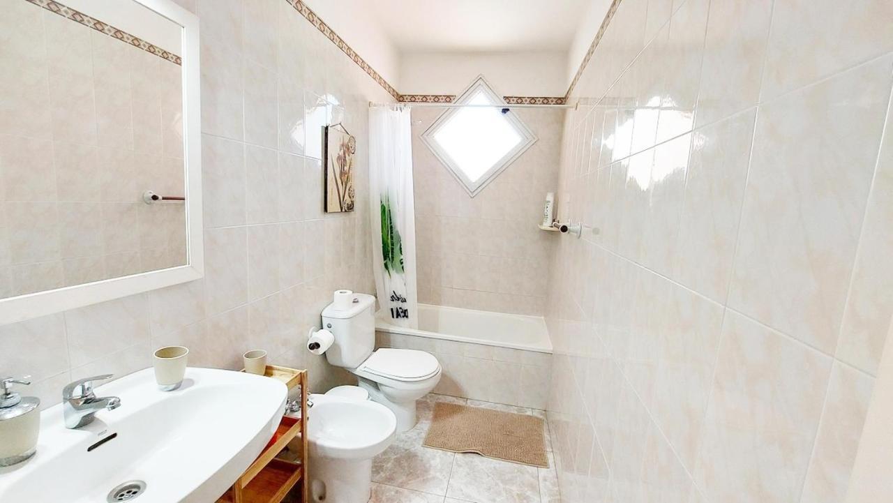 Centric 2 Bedrooms Apartment Near To The Beach - By Tenerifehints El Medano  Exterior photo